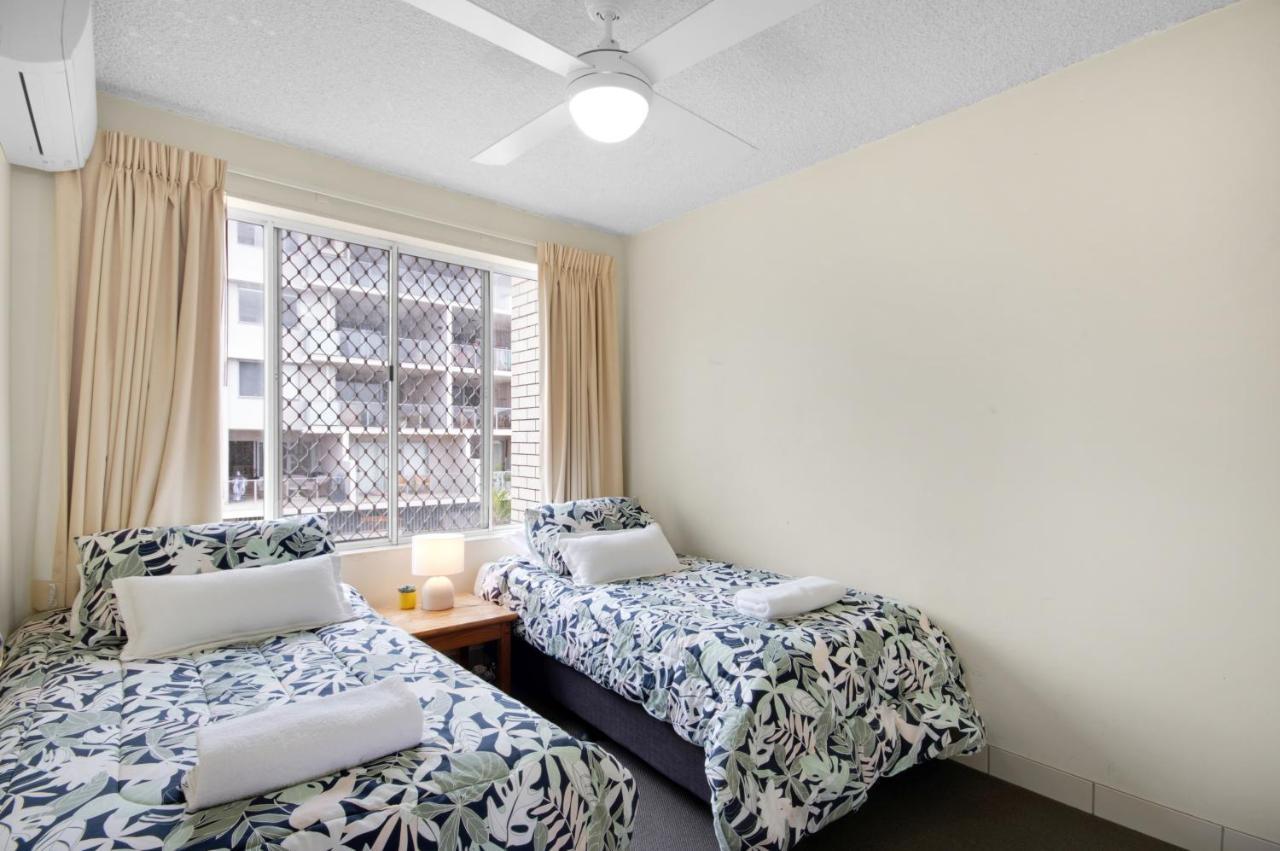 Capeview Apartments - Right On Kings Beach Caloundra Exterior foto