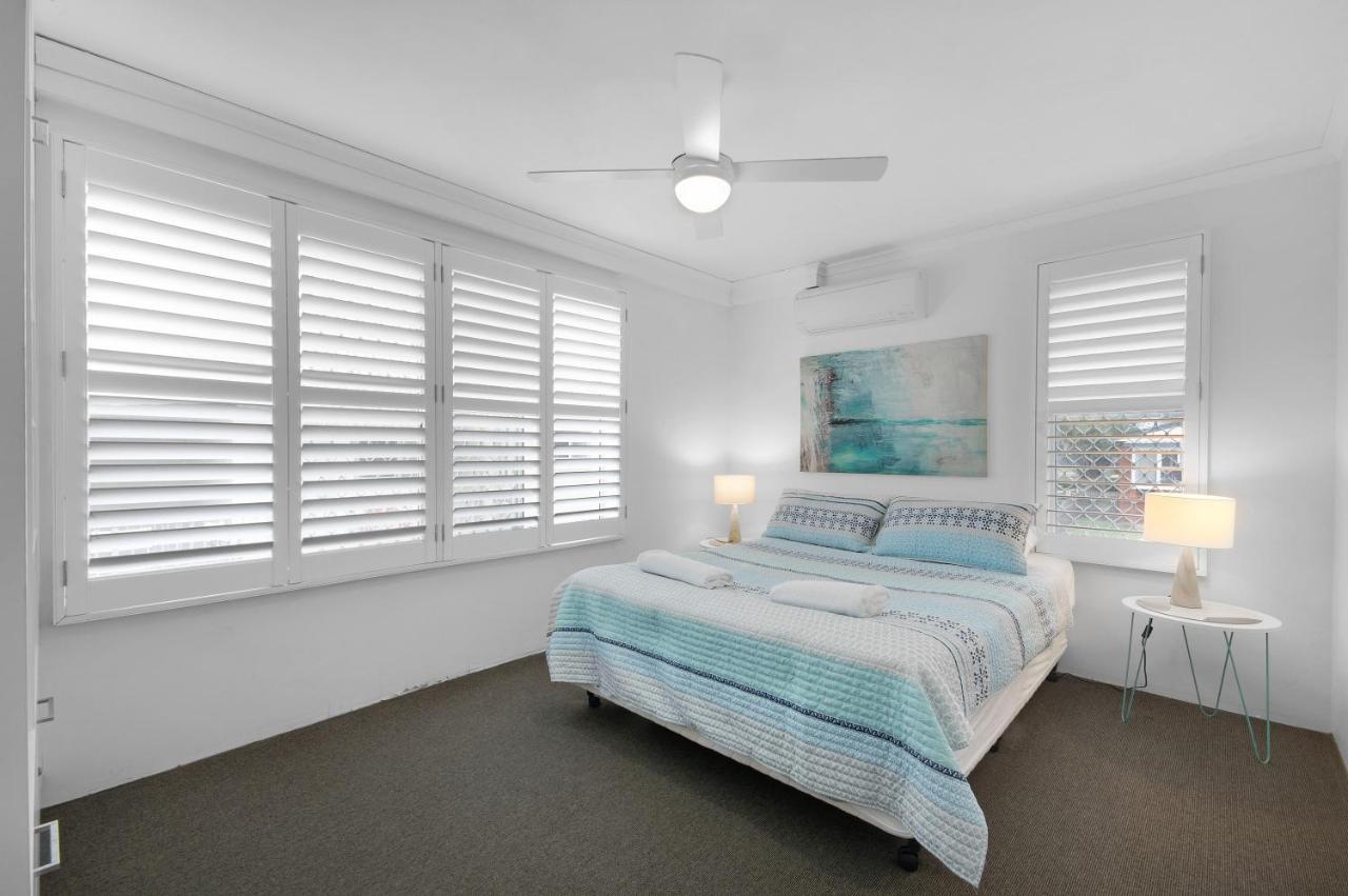 Capeview Apartments - Right On Kings Beach Caloundra Exterior foto