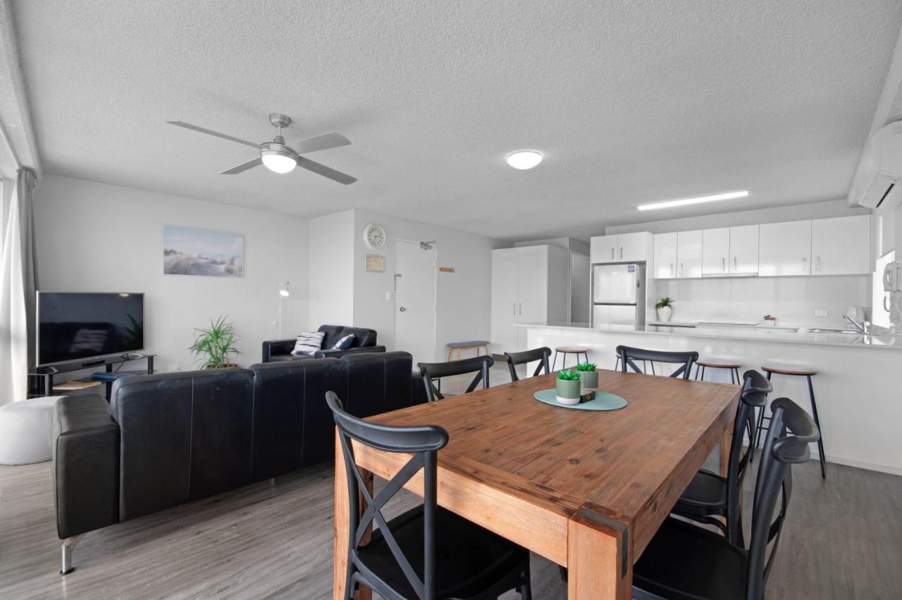 Capeview Apartments - Right On Kings Beach Caloundra Exterior foto