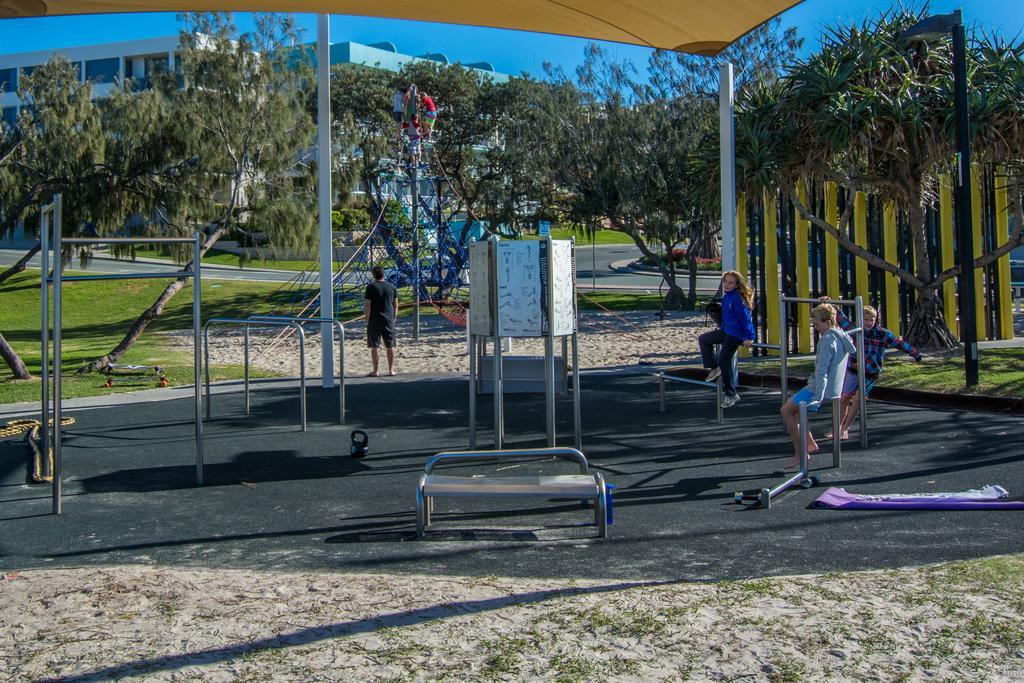 Capeview Apartments - Right On Kings Beach Caloundra Exterior foto